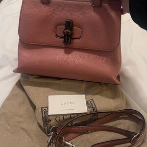 Gucci Dusty Rose Leather Shoulder Bag